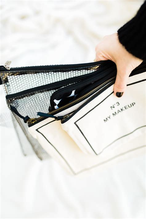 Why Madewell Magic Pouches Should Be Your New Everyday Essential